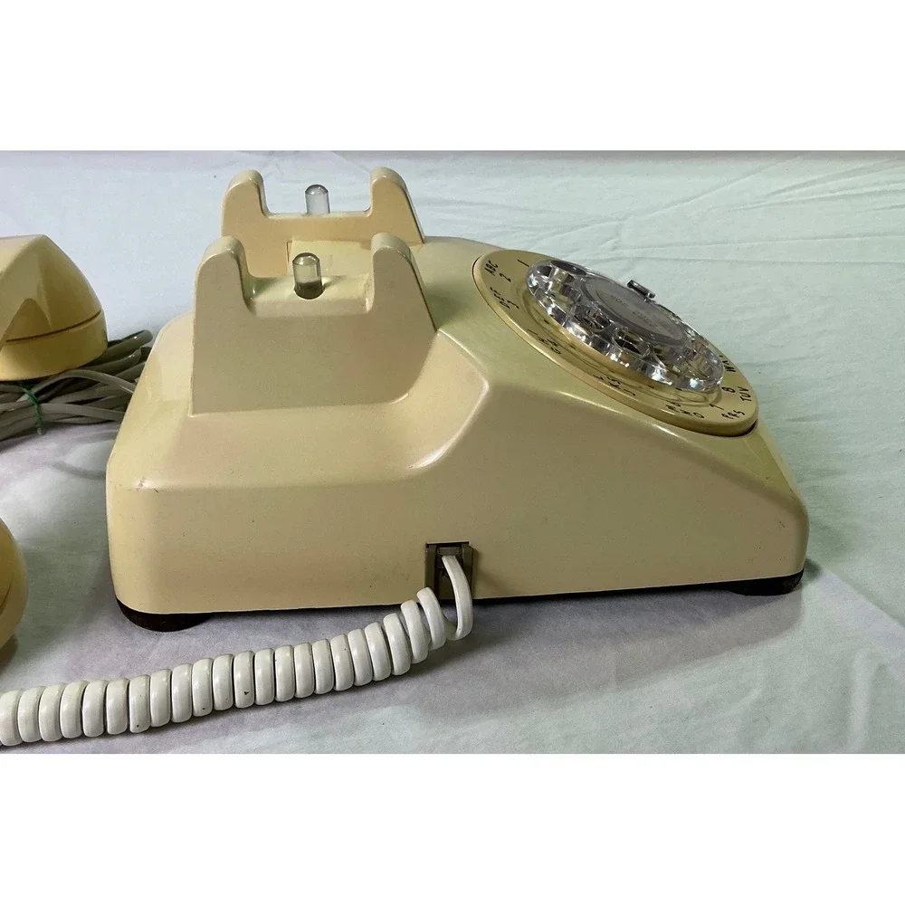 Vintage Bell System Western Electric Rotary Desk Telephone Beige Cream USA
